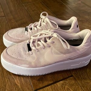 Nike Women’s Air Force 1